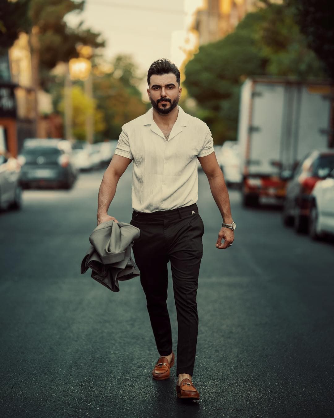 James, 29